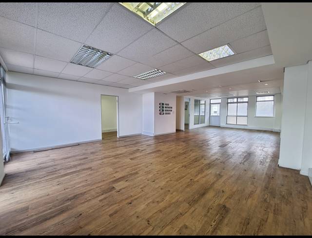 115M² OFFICE RENTED IN CENTURY CITY